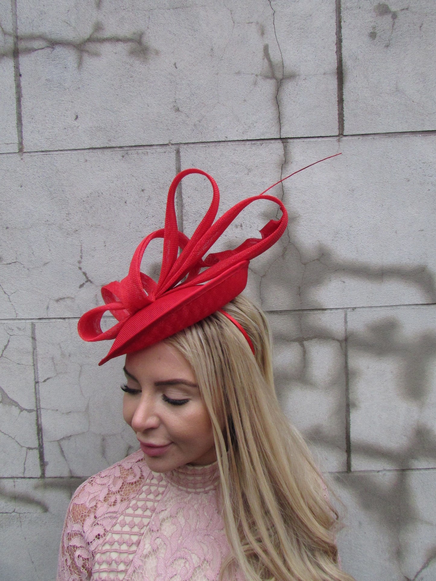 Large Red Disc Hatinator
