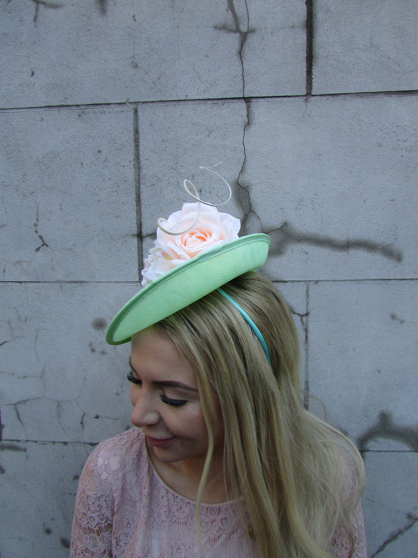 Mint Peach & Ivory Flower Hatinator