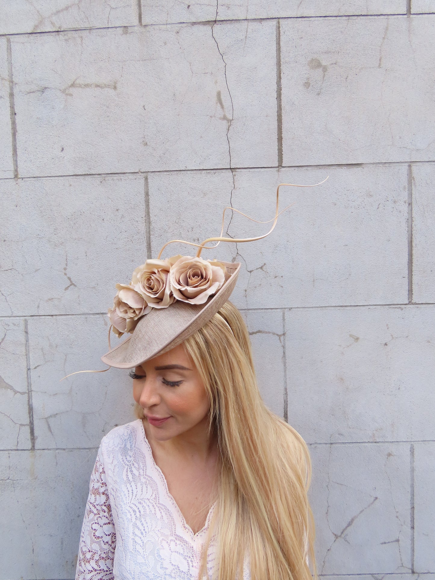 Beige Flower Teardrop Hat Fascinator