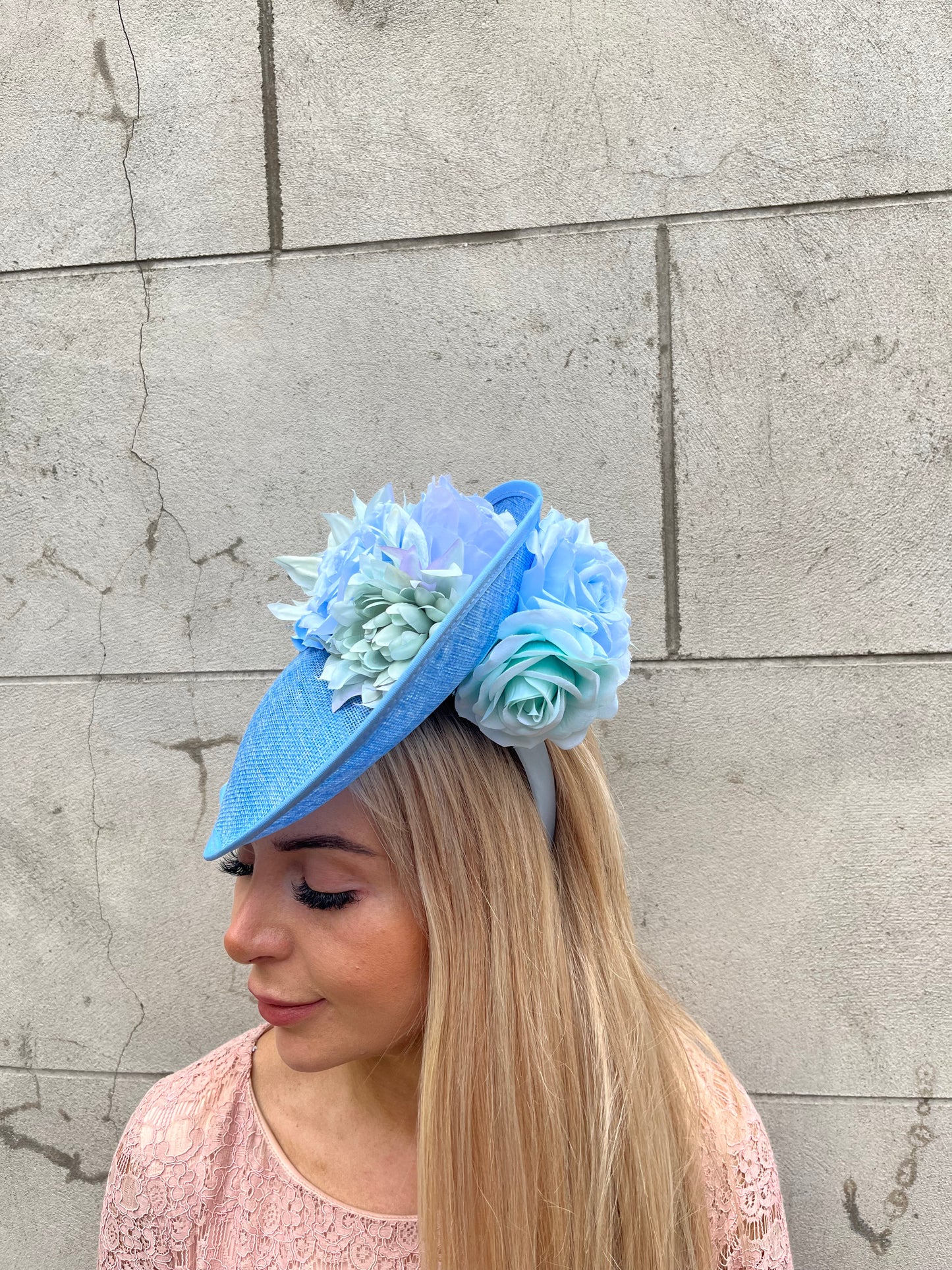 Light Blue & Mint Large Hatinator