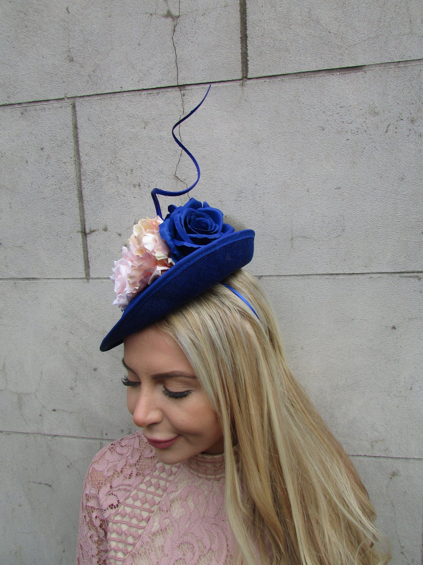 Royal Blue & Peach Flower Disc Hatinator