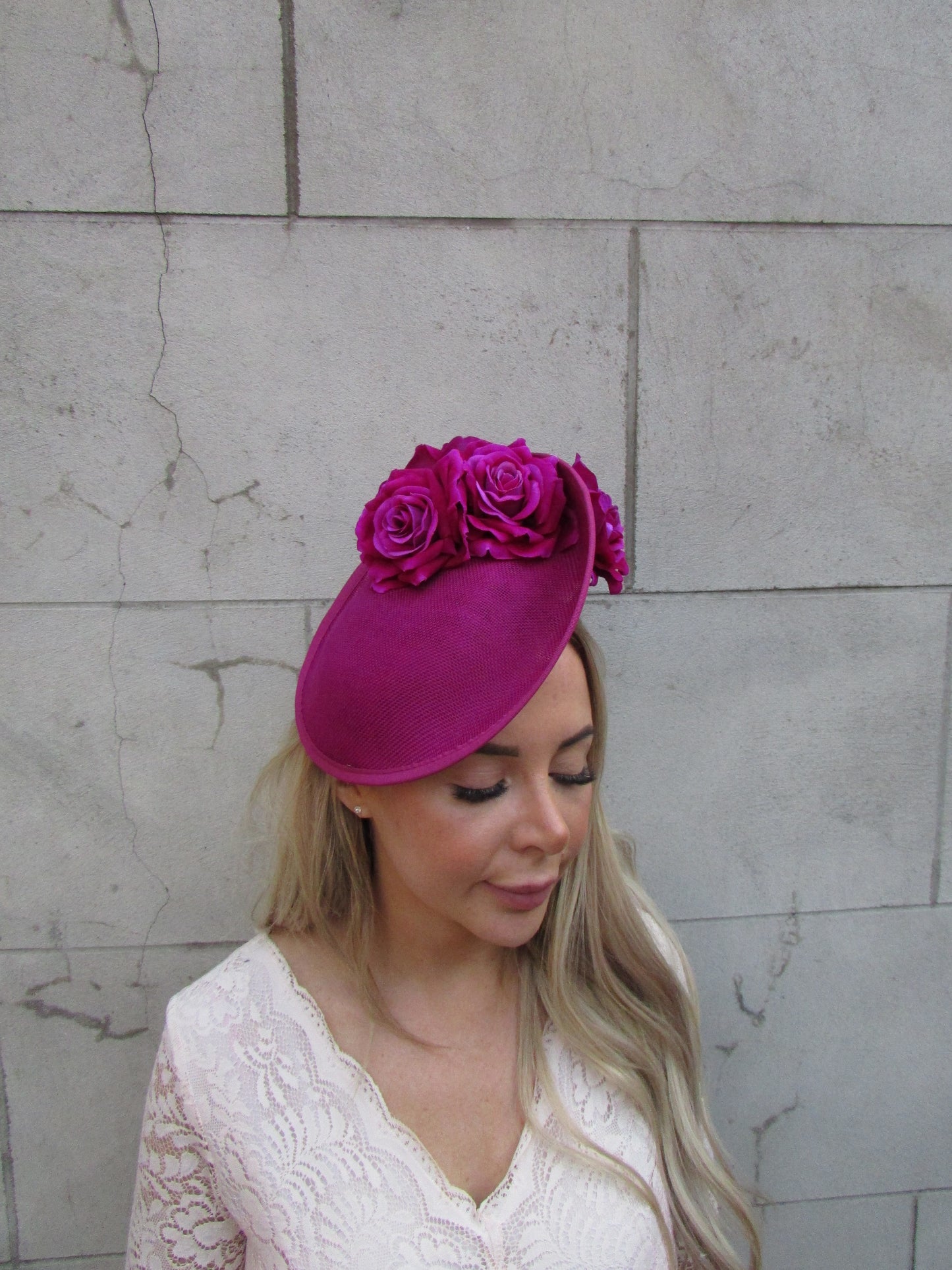 Large Magenta Rose Disc Hatinator
