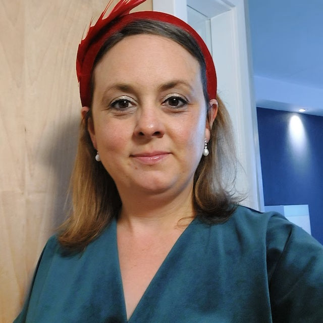 Red Feather Velvet Headband u1p