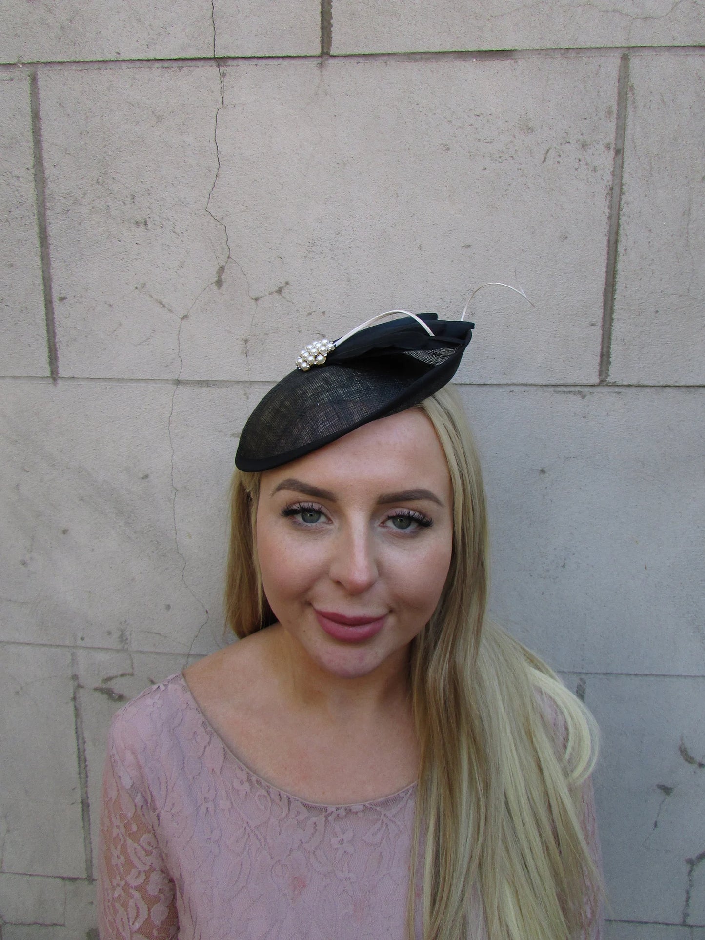 Black & Ivory Pearl Disc Hat