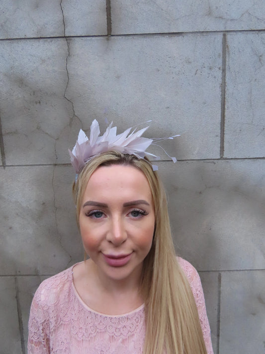 Light Grey Feather Fascinator u11002