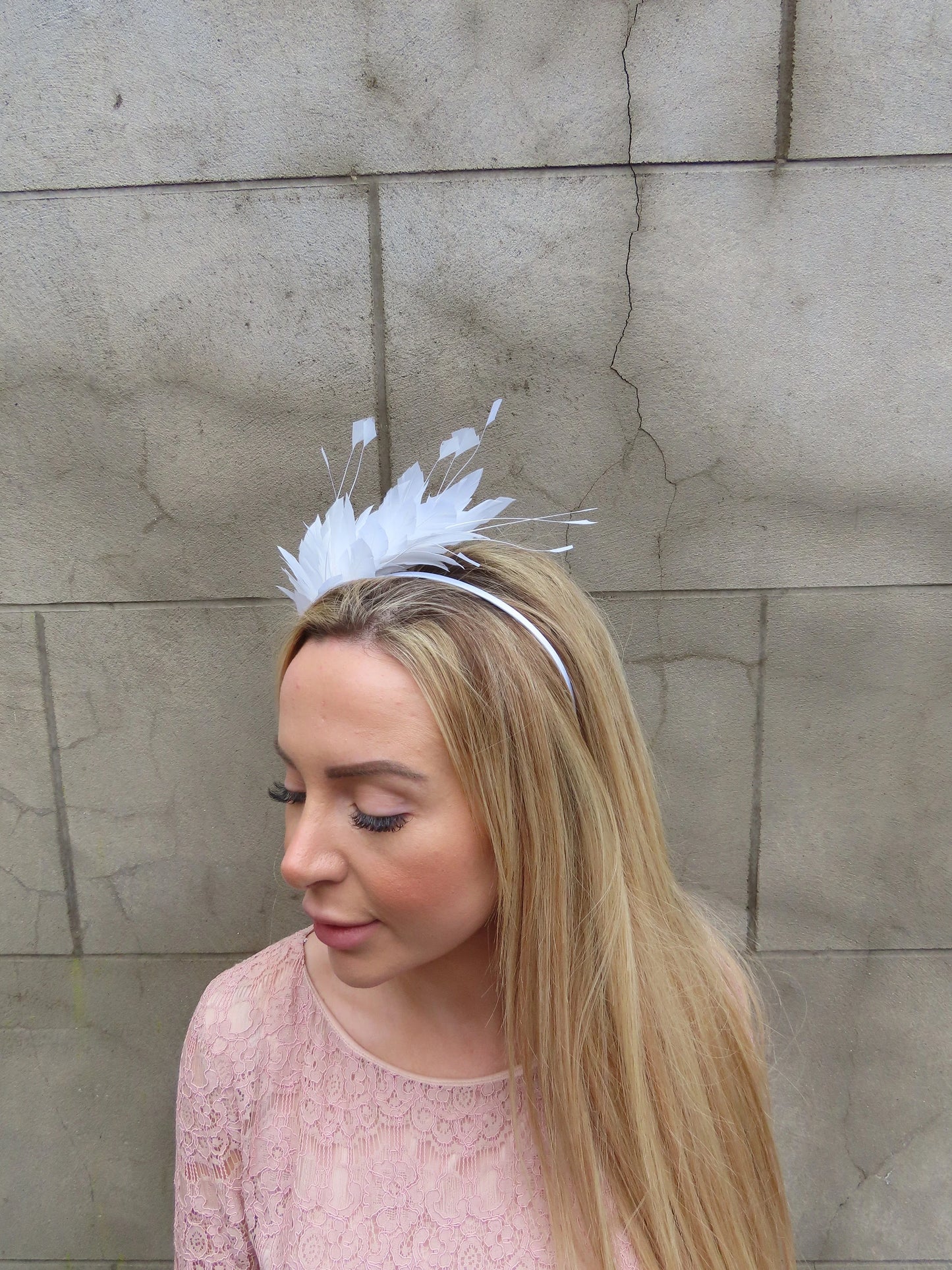 White Feather Headpiece ps-5
