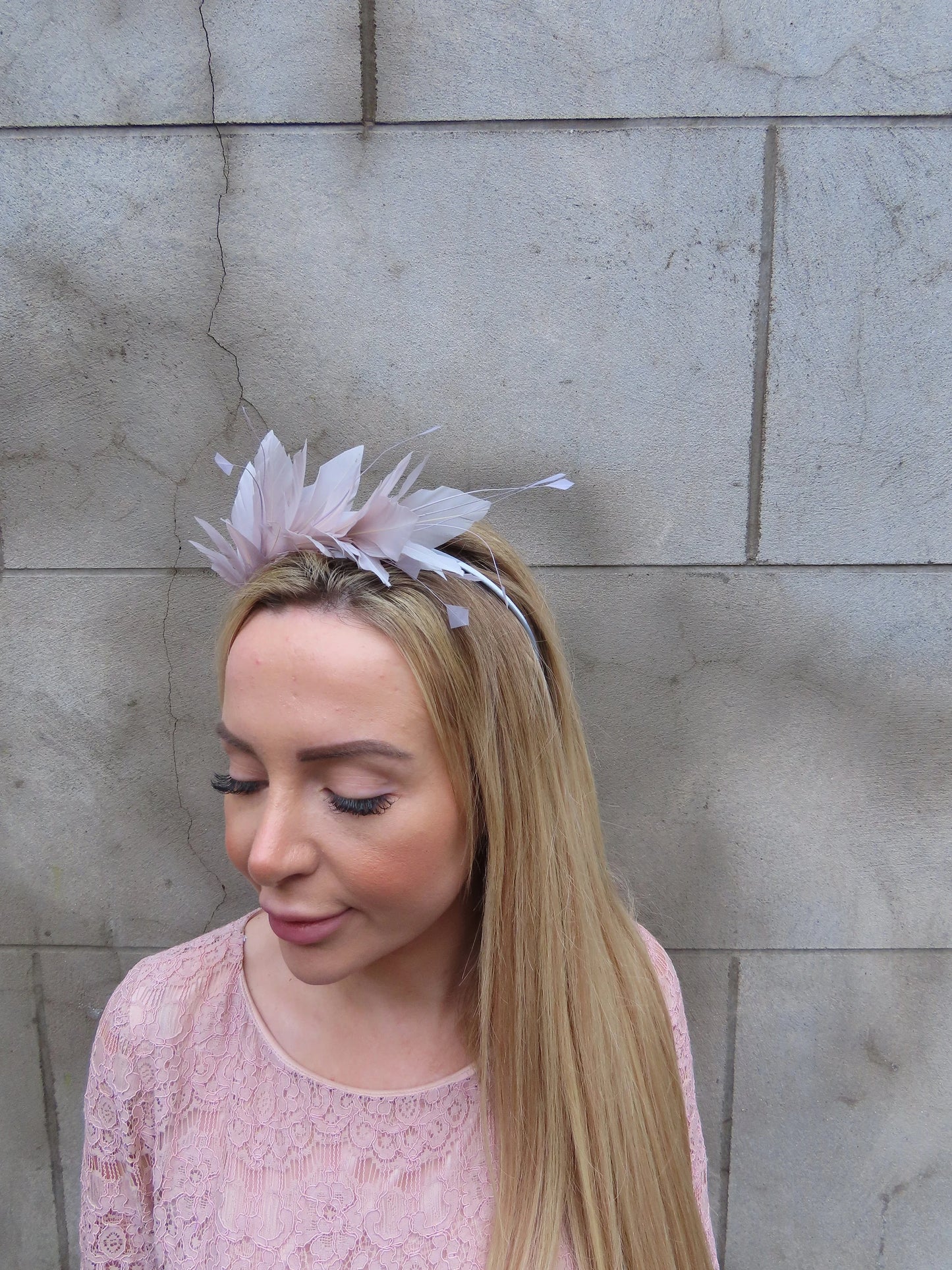 Light Grey Feather Fascinator u11002